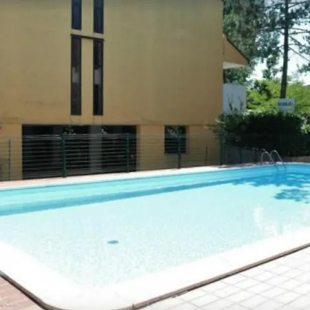 Comfortable In A Quiet Area But Close To The City Center 펜션